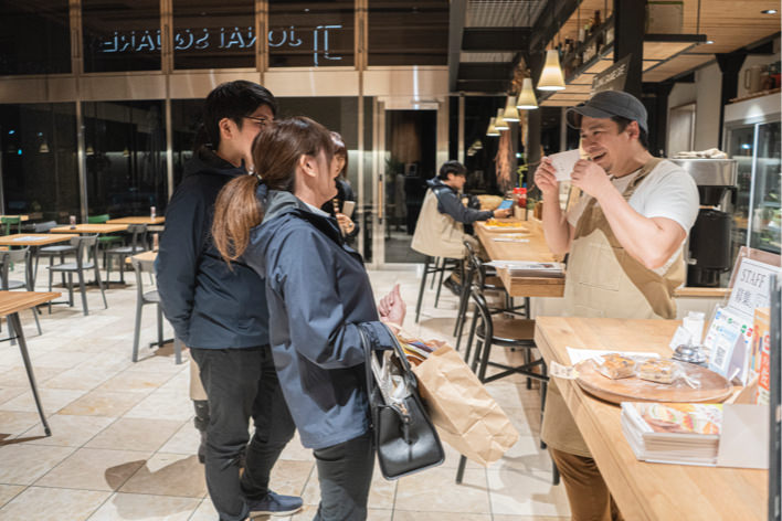 清田さんといとう養鶏場のスタッフ