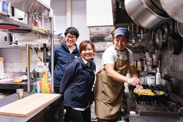 清田さんといとう養鶏場のスタッフ