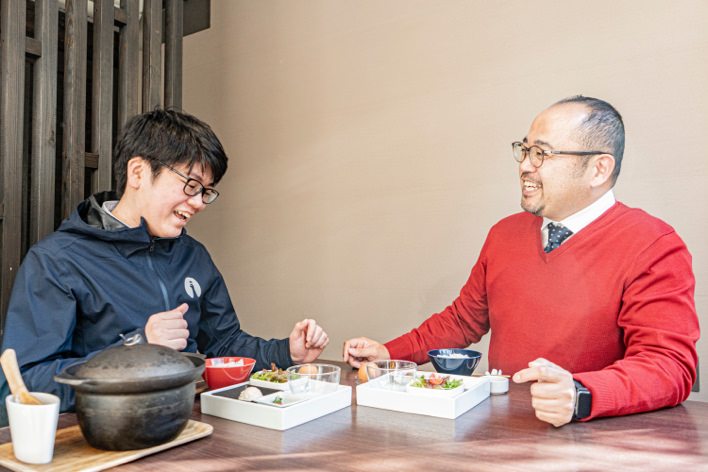 荒川社長といとう養鶏場スタッフ