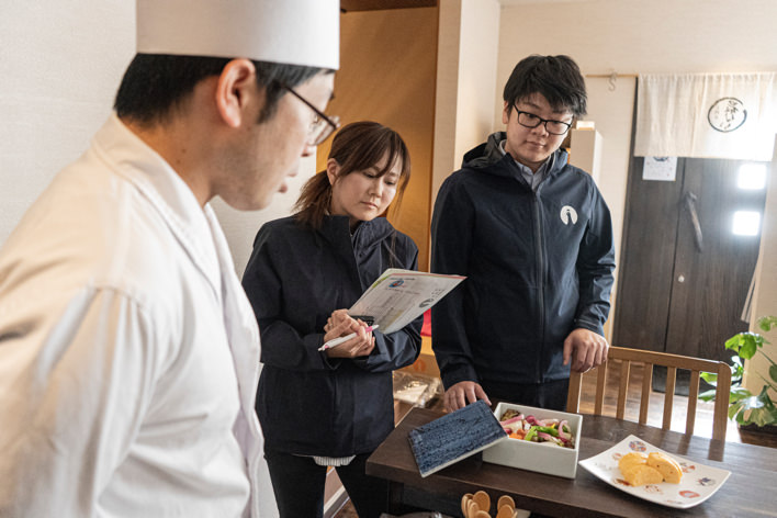 寺井さんといとう養鶏場スタッフ